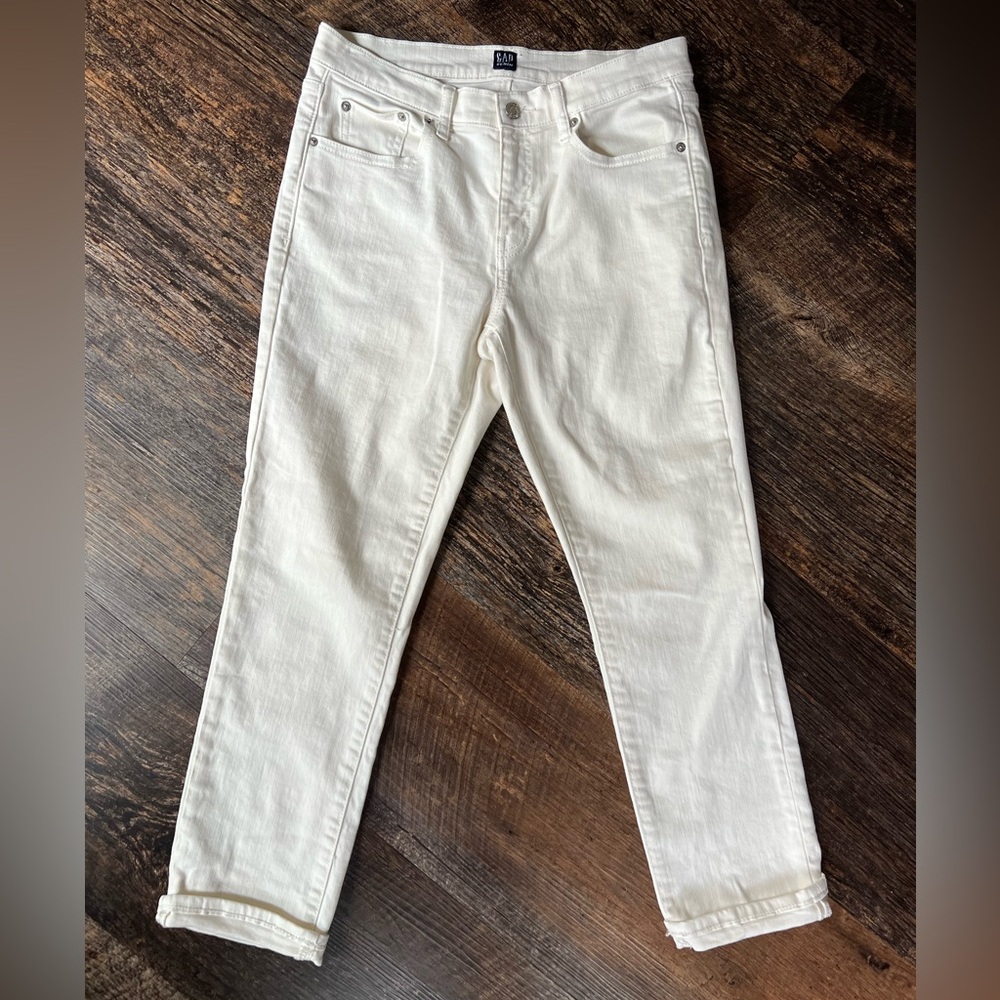 GAP Denim White Jeans – Women’s Size 27 Regular – Cuffed Hem Straight Leg